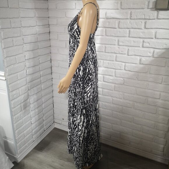 Simon Chang Ladies Size Small Black & White Pattern Sleeveless Maxi Dress - Picture 4 of 7